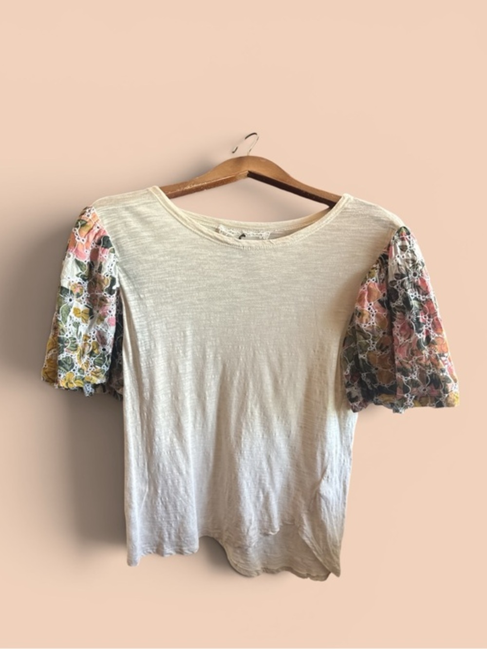Cupio Cream Tee with Multicolor Floral Eyelet Puff Sleeves Asymmetrical Blouse
